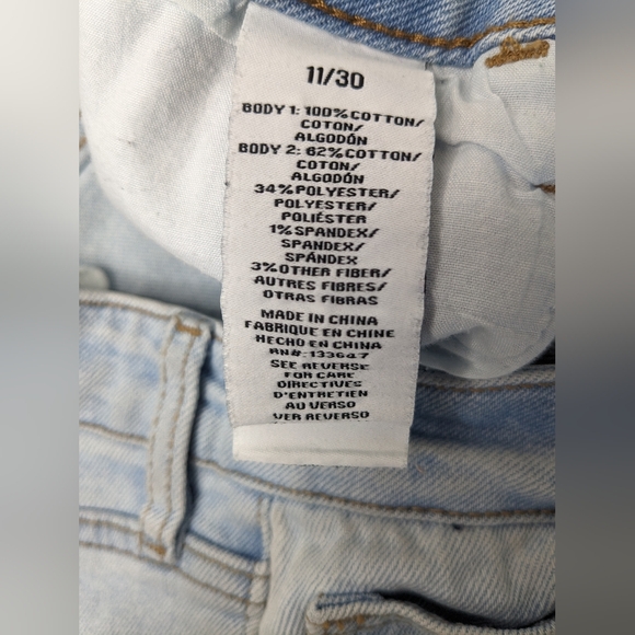 Celebrity Pink Denim shorts women's Sz 11/30 distressed High Rise Z-1 - Picture 4 of 6